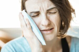 Kennesaw emergency dentist patient with a toothache in Acworth, GA